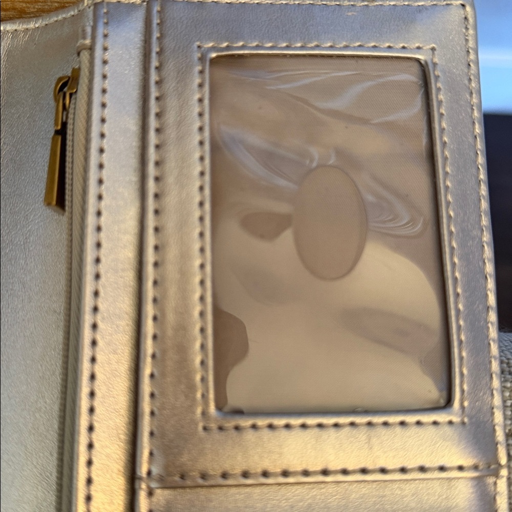 Guess Ginevra Textured Clutch Brown Crocodile Pattern Wallet - Picture 6 of 6